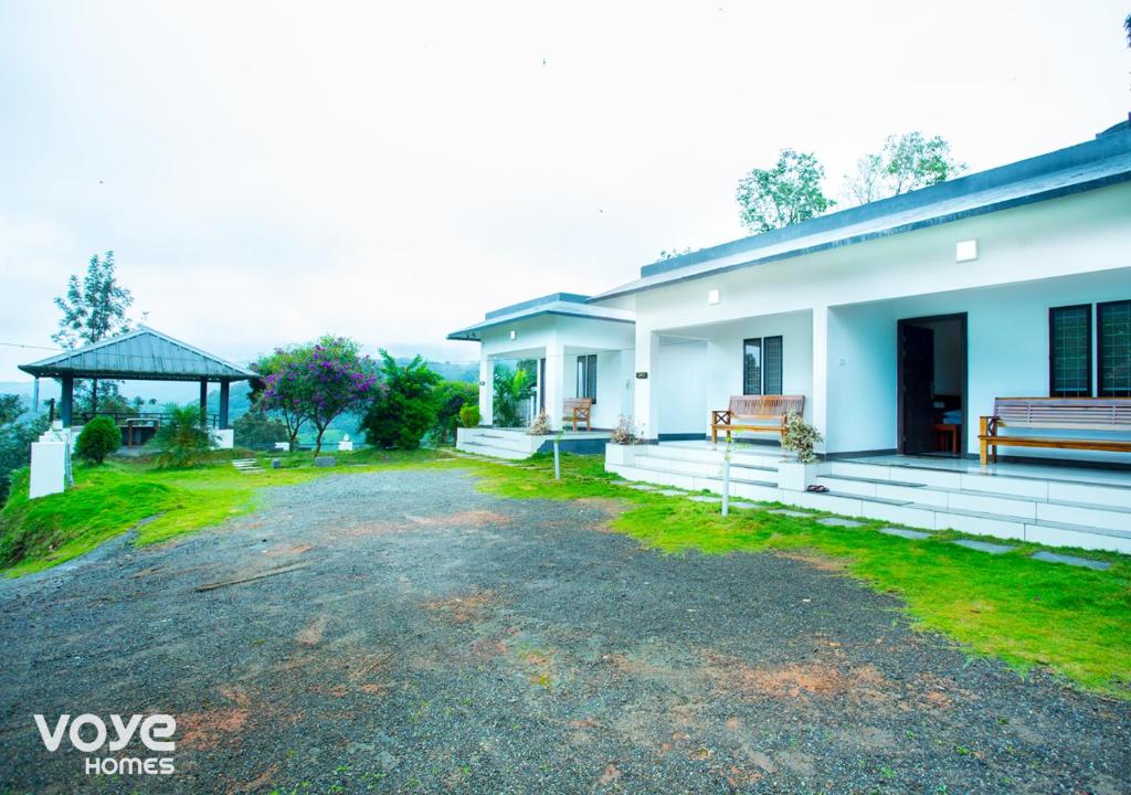 Vythiri Silver Mist By VOYE HOMES - Hill Top Private Villa In Wayanad,Lakkidi,3 star