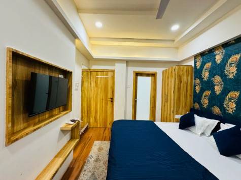 Hotel Shree Mahakal Krapa,Mahakal Marg,3 star