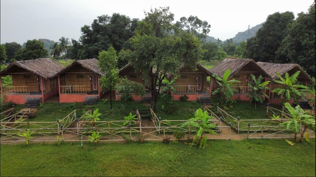 Waterfall Guesthouse,Sanapur,0 star