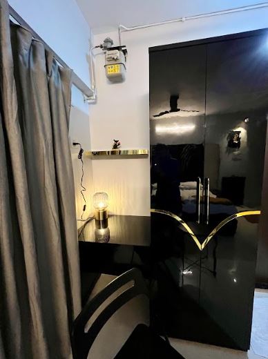 La Carlos Serviced Apartment,Kandivali East,3 star