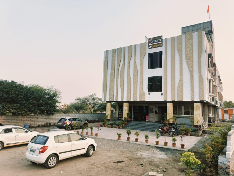 hotel grand vrundavan