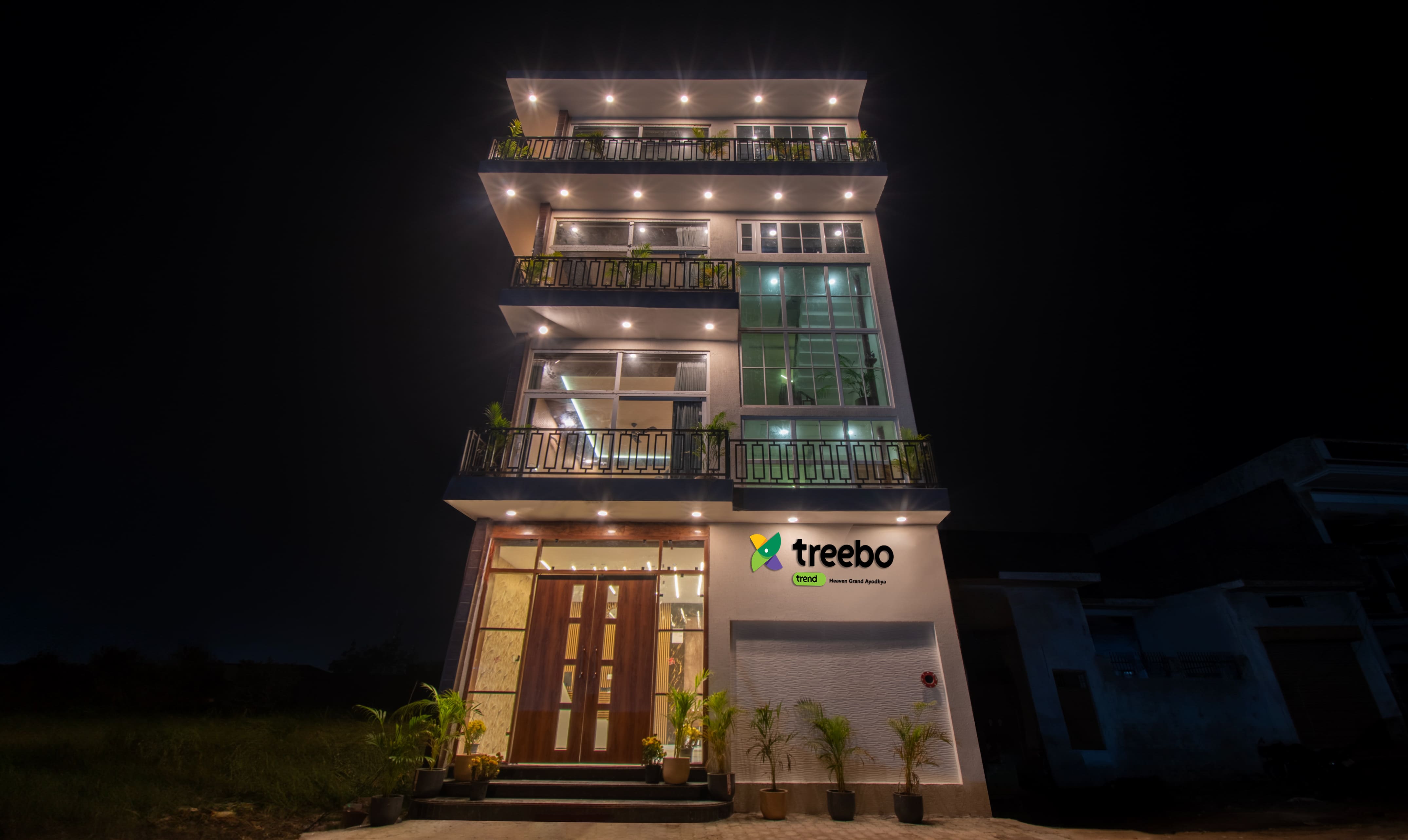 Heaven Grand Ayodhya,,3 star