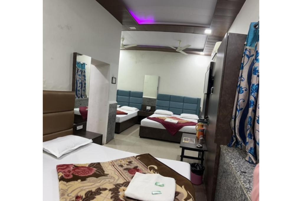 hotel mansarovar