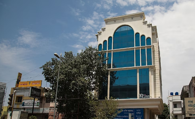 Hotel K P Inn,Wardha Rd,3 star