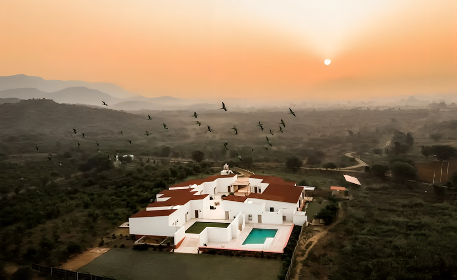 guldaar a luxury forest retreat