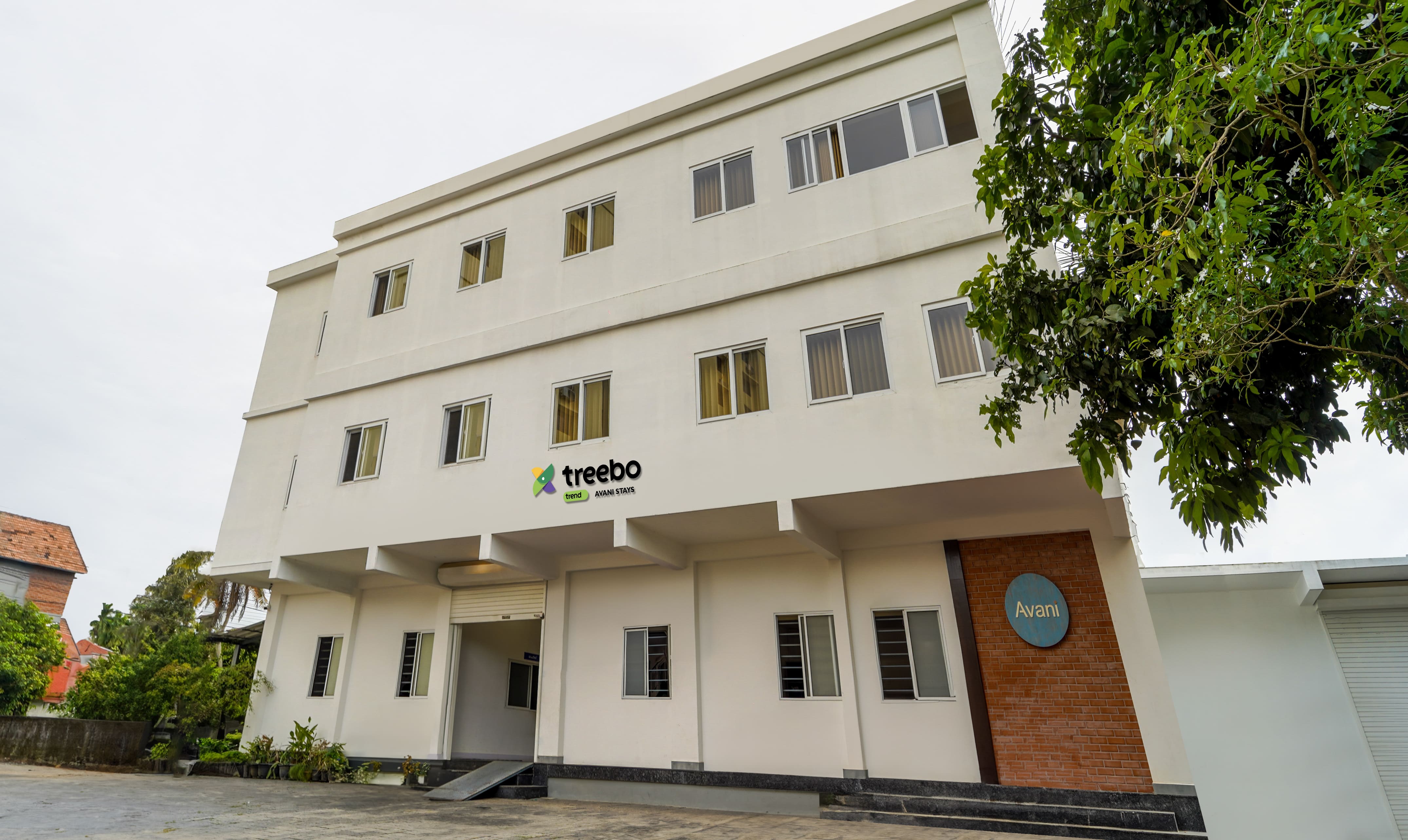 Itsy Hotels Avani Stays, Vyttila, Kochi