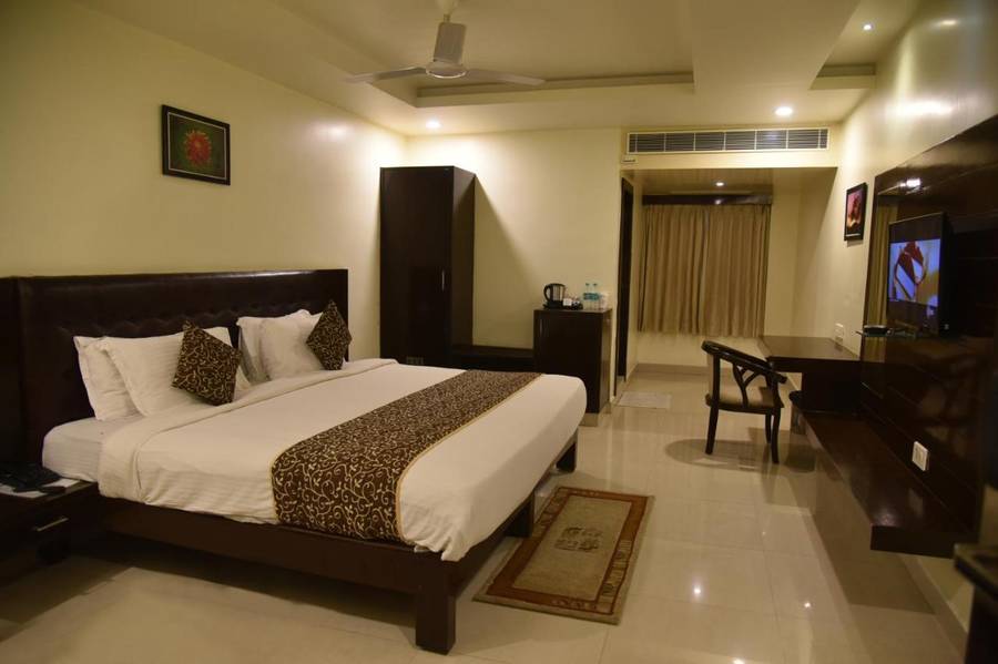 Hotel Green Apple,Gajuwaka,3 star