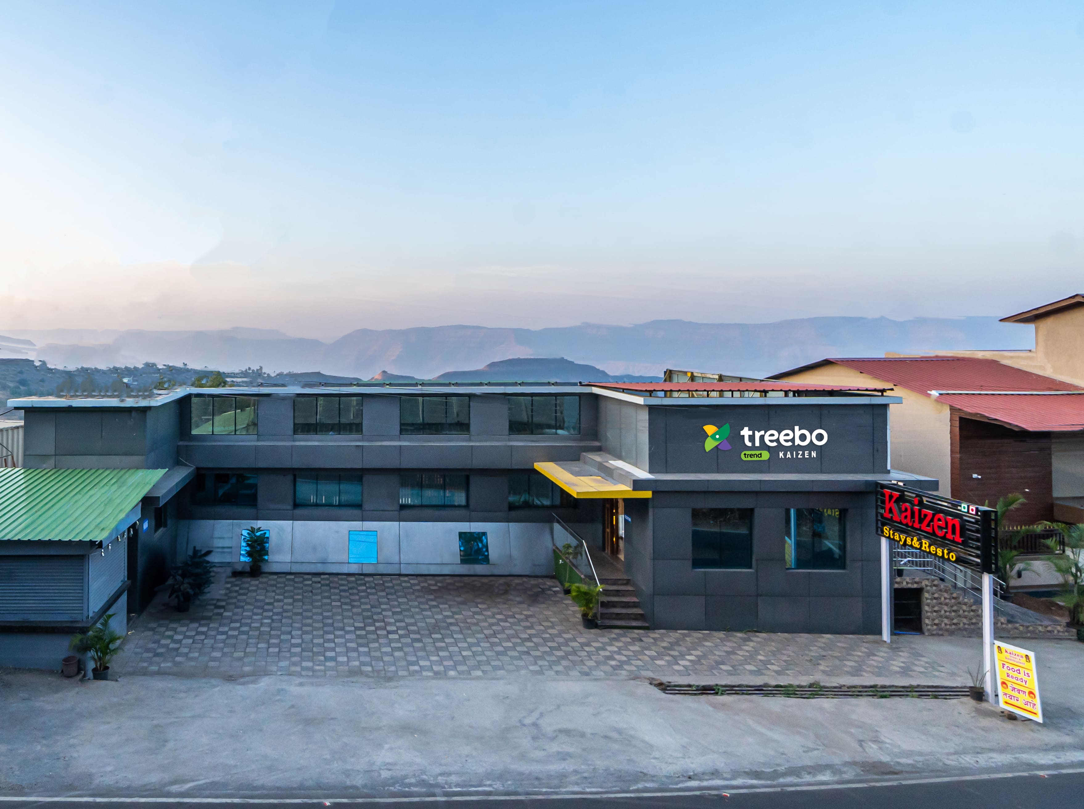 treebo kaizen 3 kms from paragliding