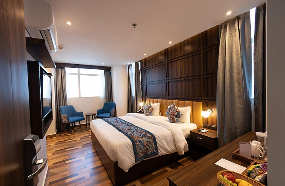 room-image