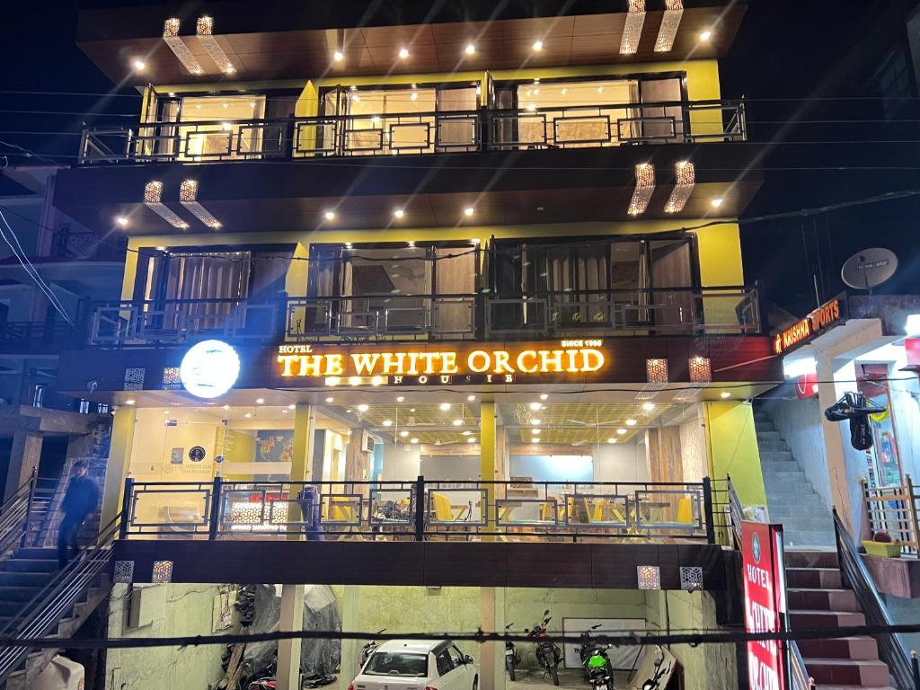 hotel white orchid dalhousie