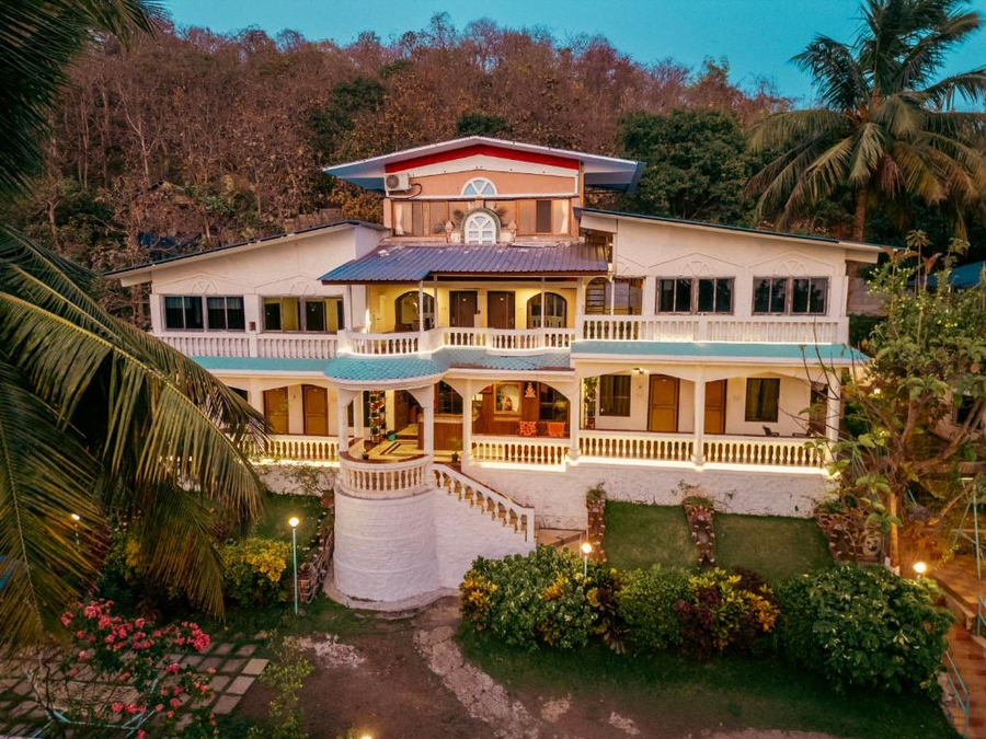 sea esta resort and cafe kashid beach