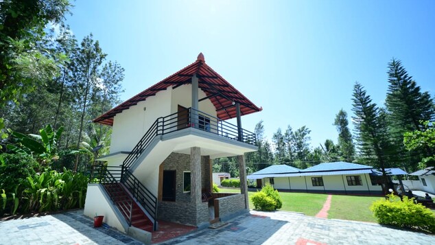 Sipayi Resort,Kushalnagar,3 star