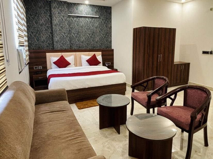 Hotel Ecg Grand Inn,Mahipalpur,3 star