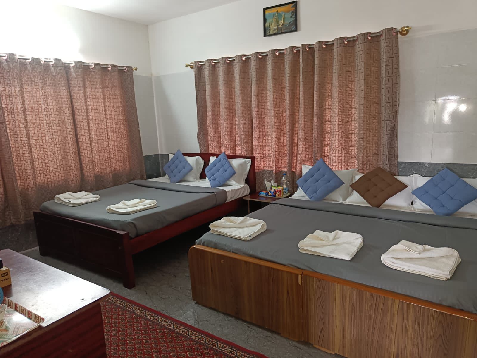 Hotel Mountain Breeze,Kodaikanal, Kodaikanal,3 star
