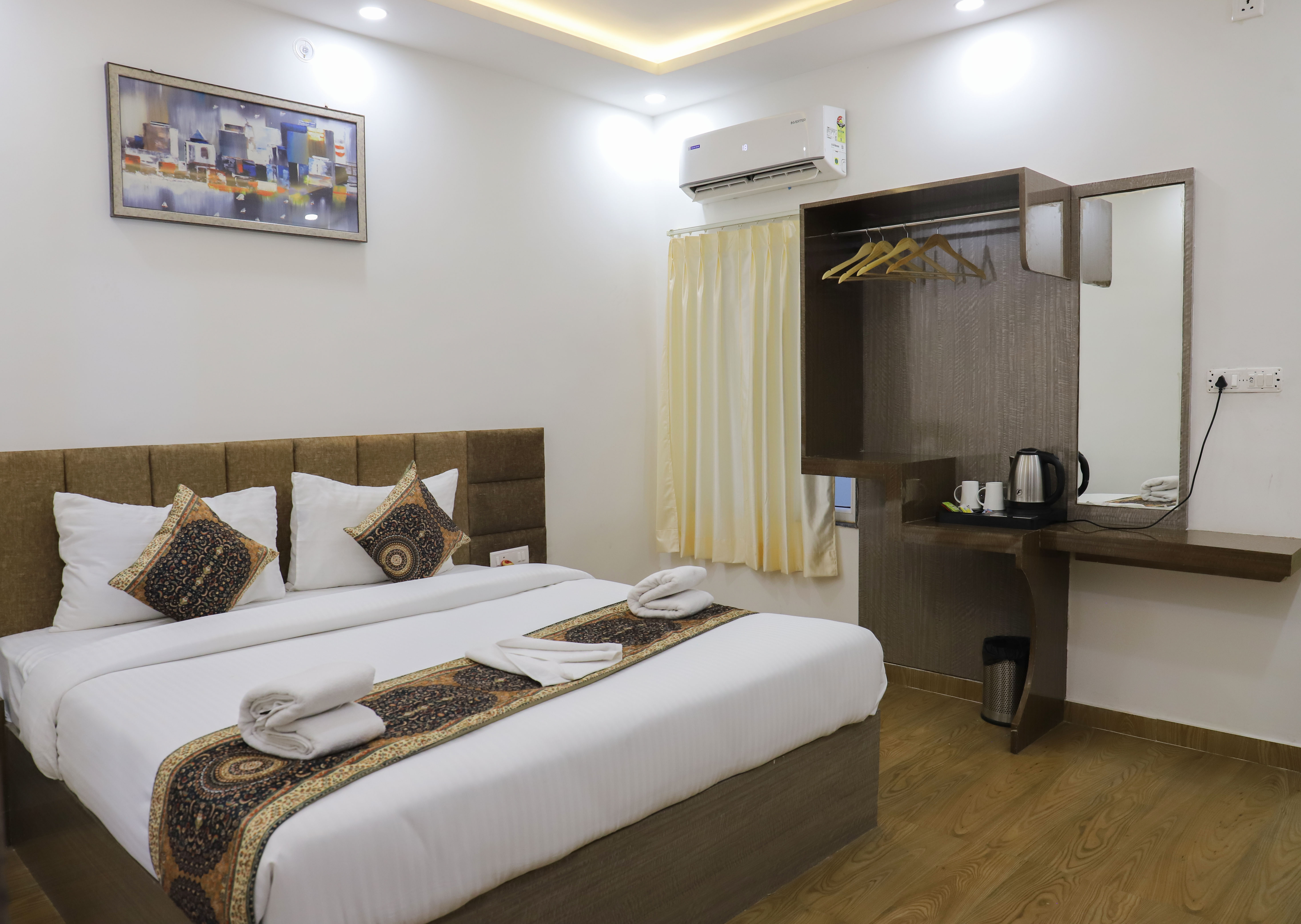 hotel gulmohar plaza by auroville ent