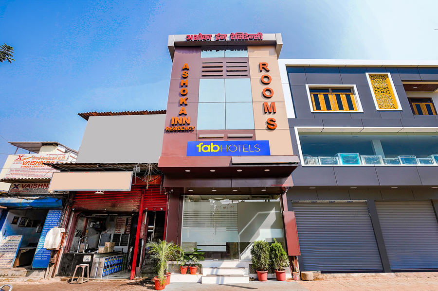 Fabexpress Ashoka Inn,GHATKOPAR WEST,3 star