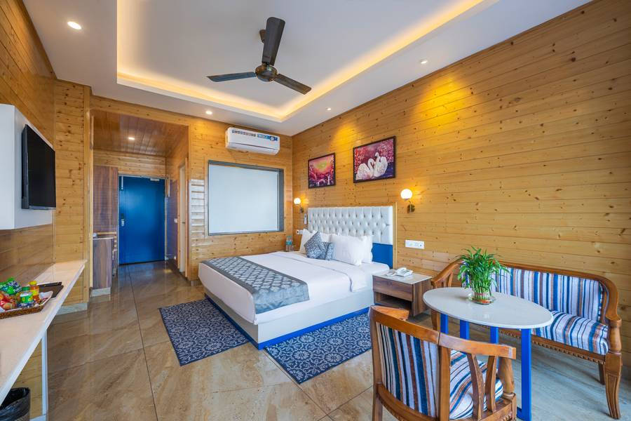 Hotel Wood Stock Luxury,Shamli Nichli,4 star