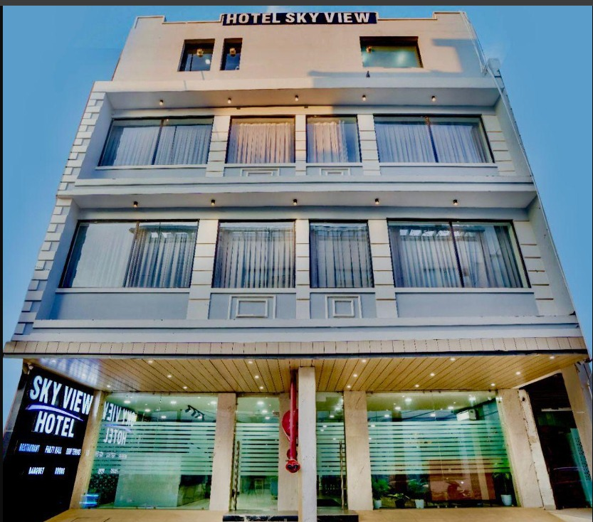 hotel sky view zirakpur chandigarh