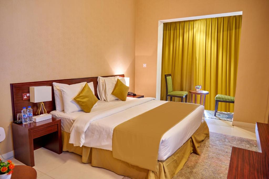 room-image