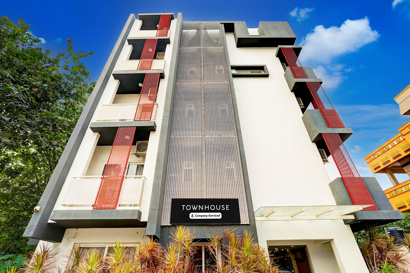 super townhouse hebbal bhadrappa layout