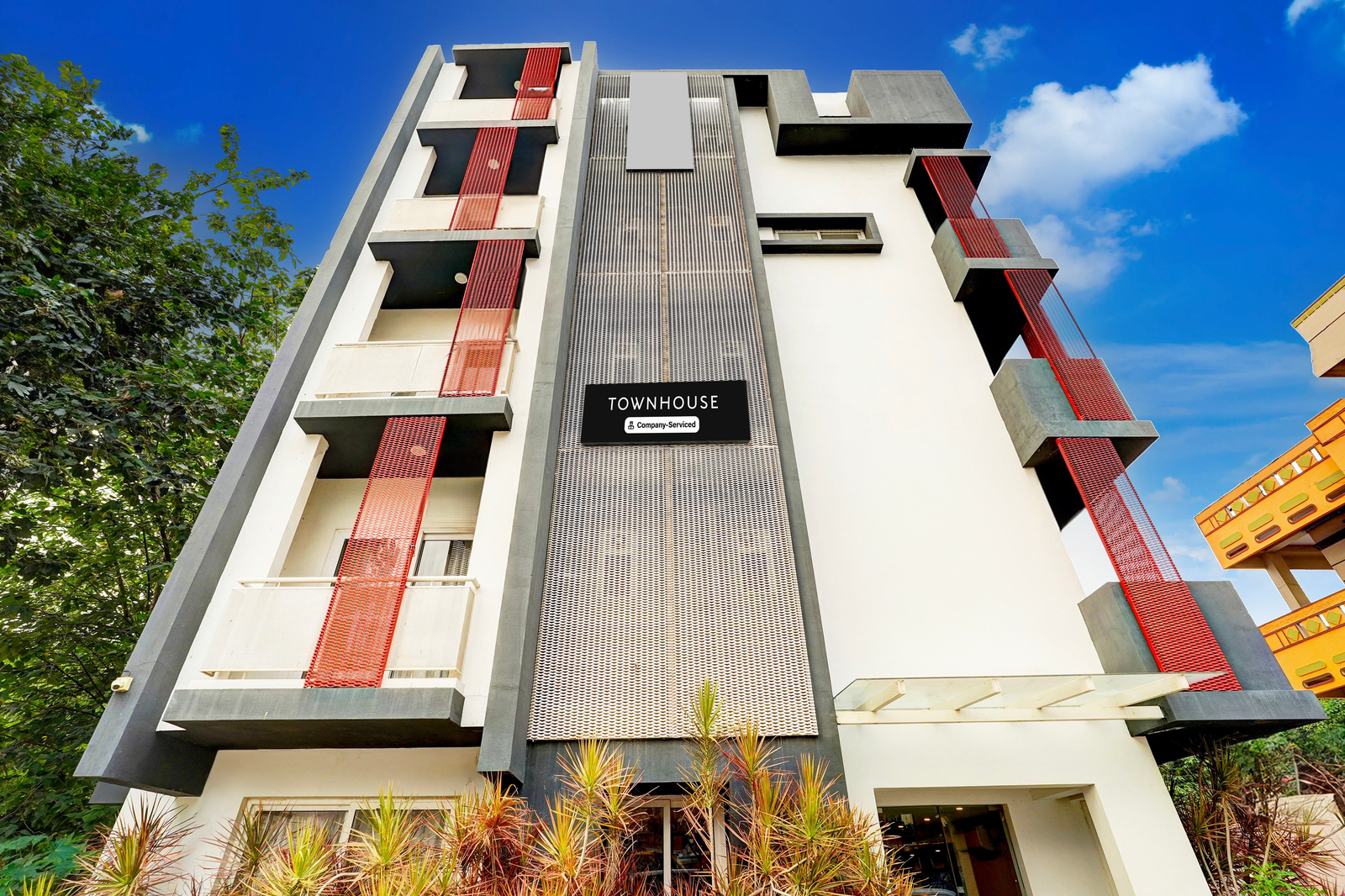Super Townhouse Hebbal,Yelahanka,4 star