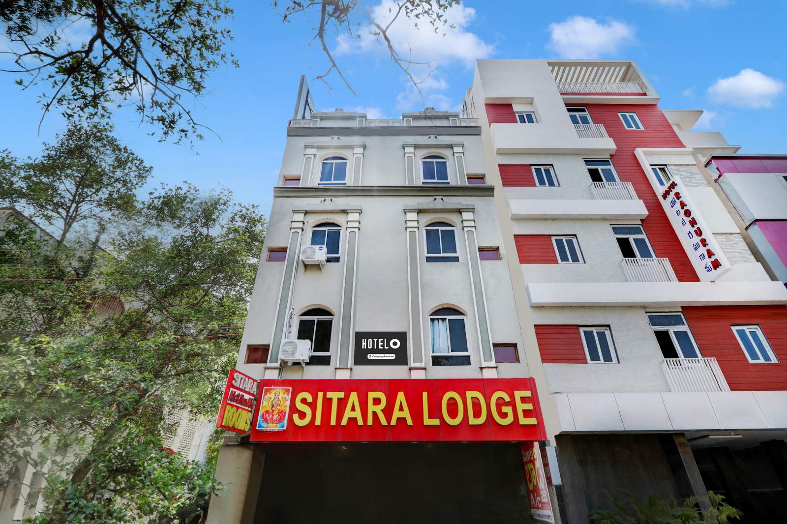 hotel o hanuman pet near railway station