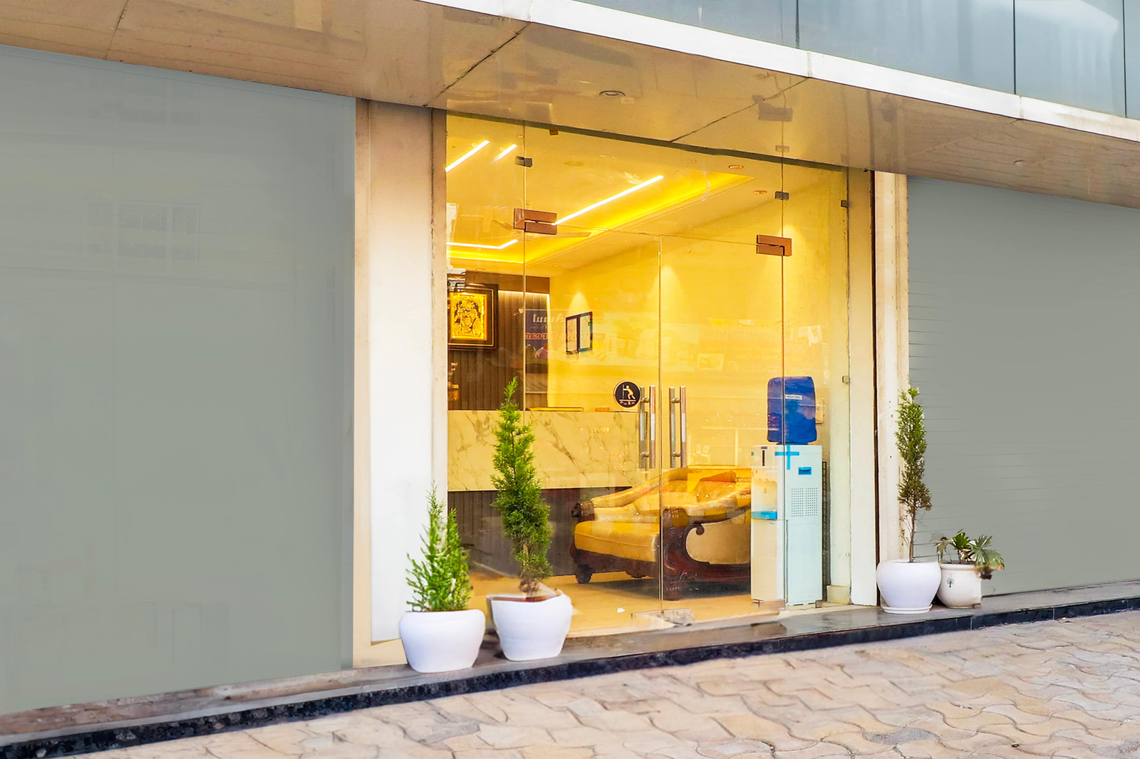 Super Collection O Kanwali Road Near Railway Station,Near Dehradun Train Station,4 star