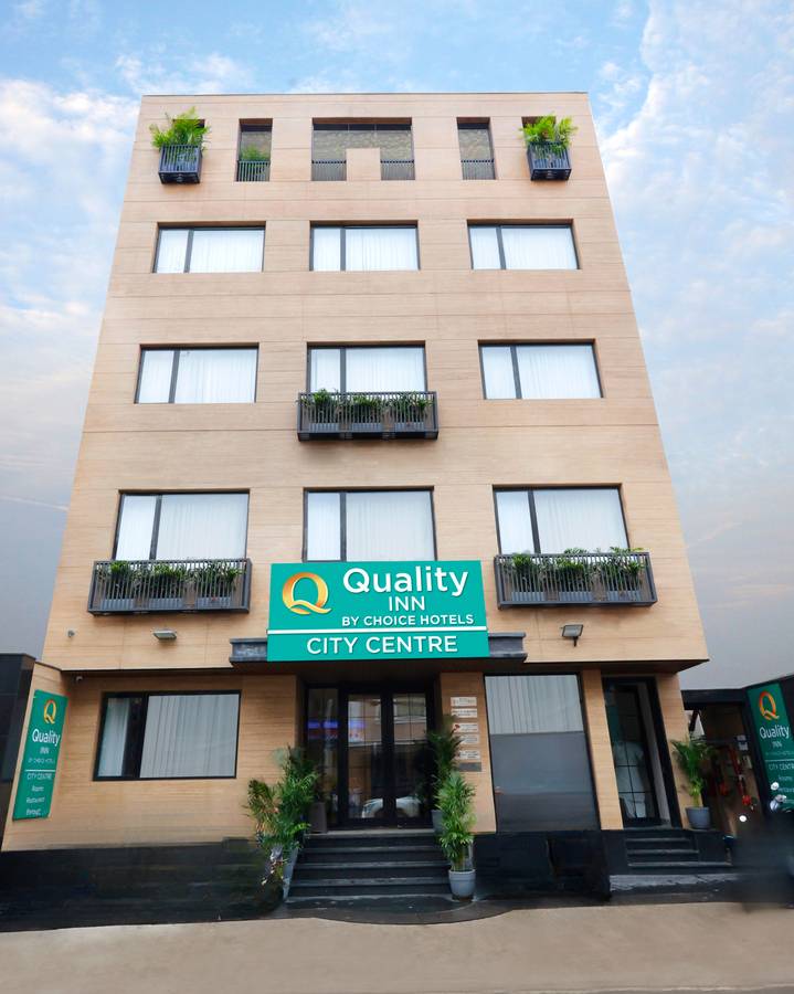 quality inn city center varanasi