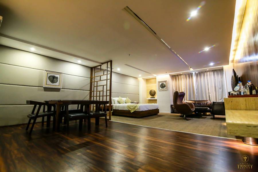 Hotel Trinity Grand,India>>Raigarh,4 star