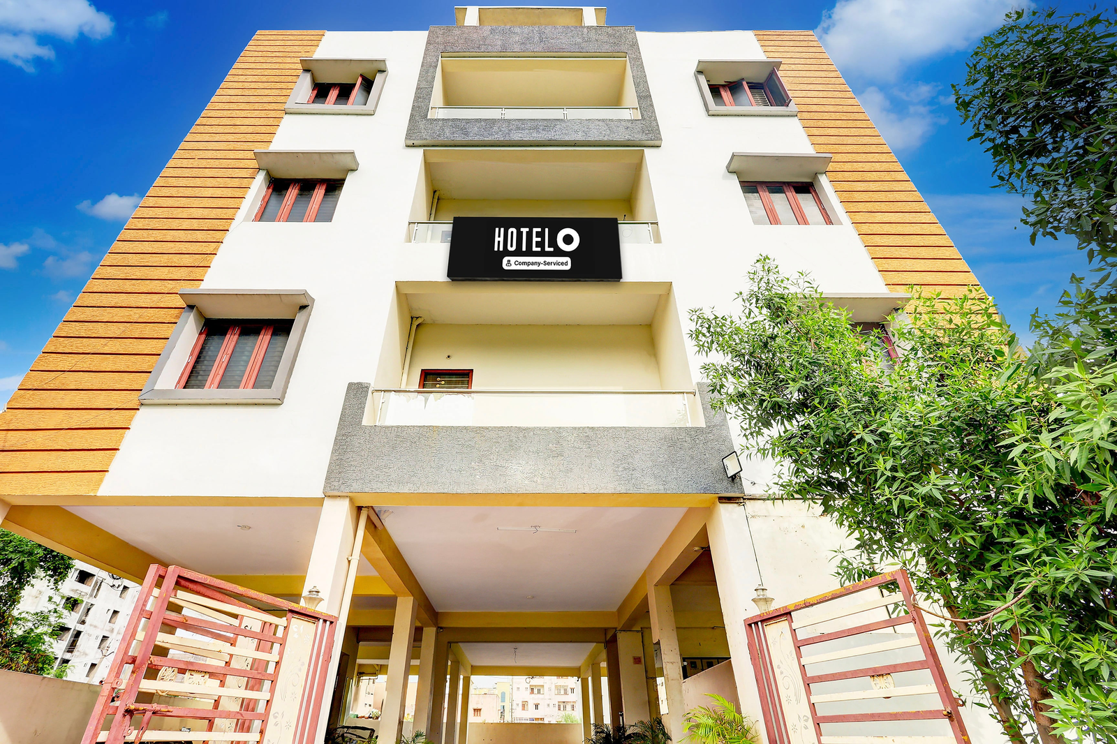 Super Hotel O Kannur,Kanuru, Near Sai Laakinya Hospital, Bandar Road, Tadigadapa, Penamaluru,3 star