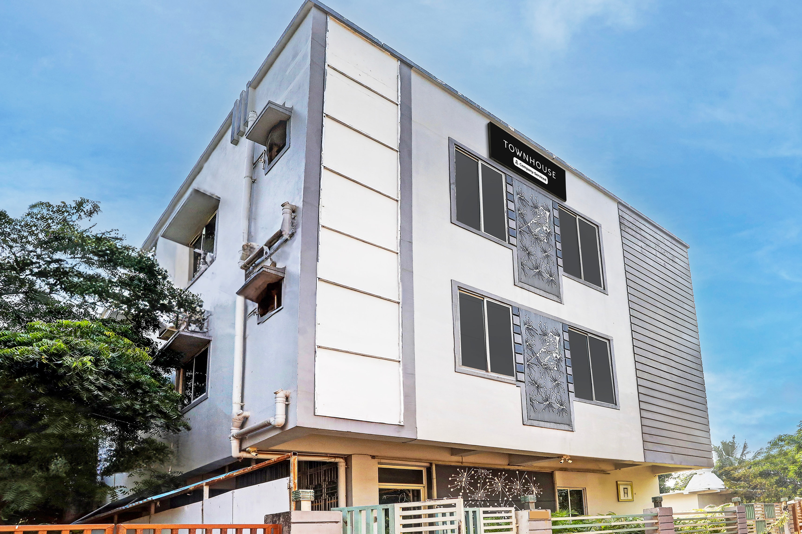Super Townhouse Chandrasekharpur,Chandrasekharpur,4 star