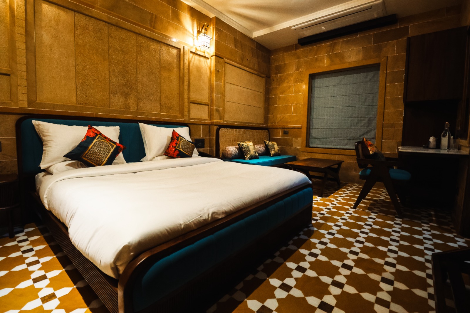 room-image
