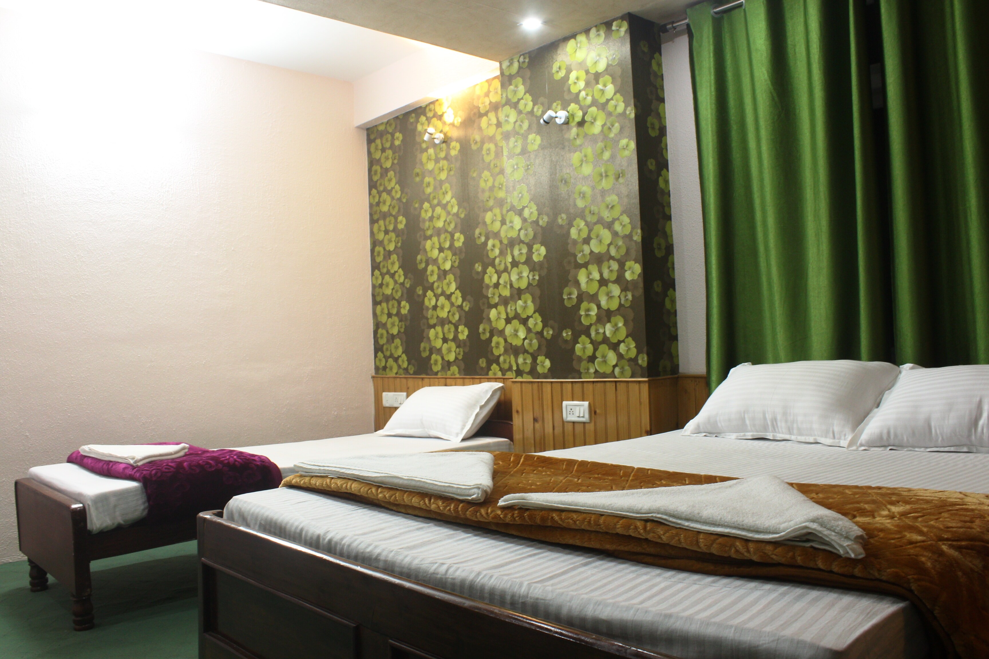room-image
