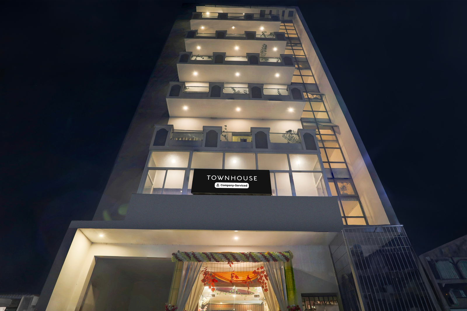 Oyo Townhouse Hyderabad Gate Iit Bhu Formerly Rk Heights,Susuwahi,4 star