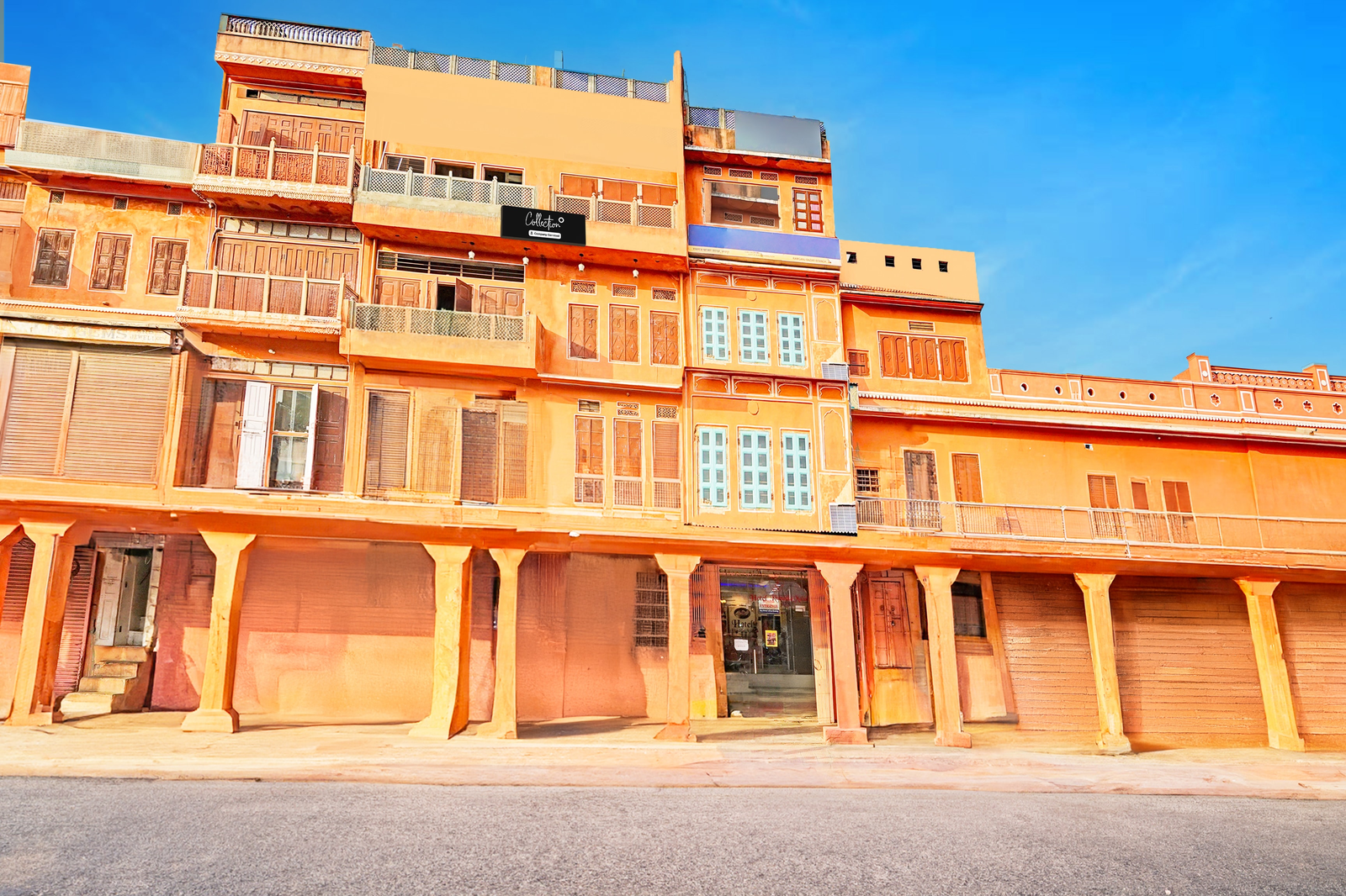 Hotel Khandaka Mahal,Hawa Sadak,3 star