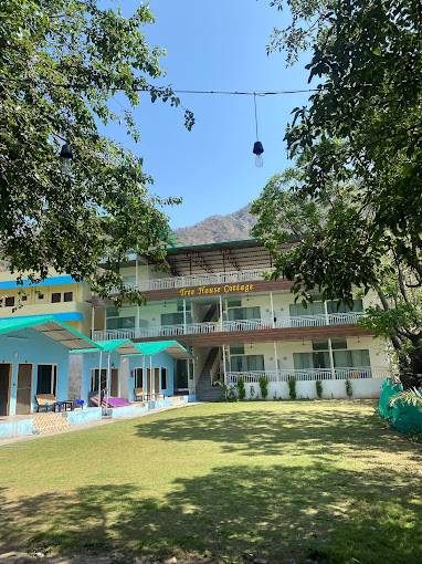 Tree House Cottage And Resort,,2 star