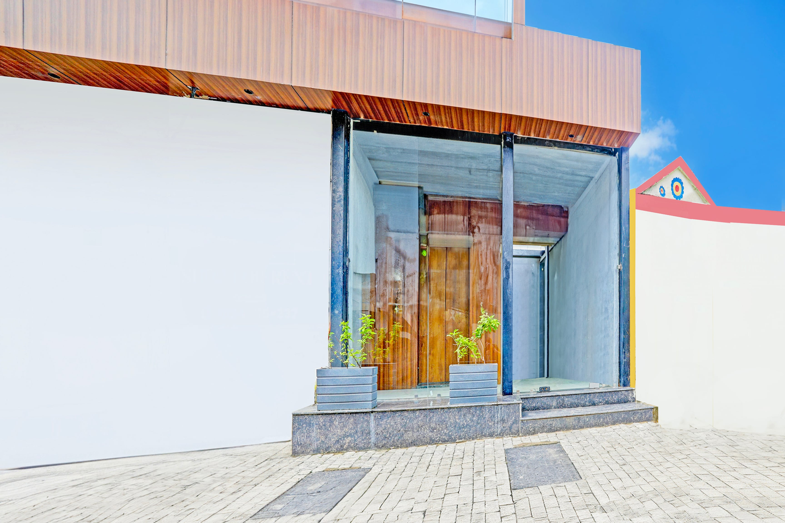 Hotel Singhania Premiere,Ge Road,3 star