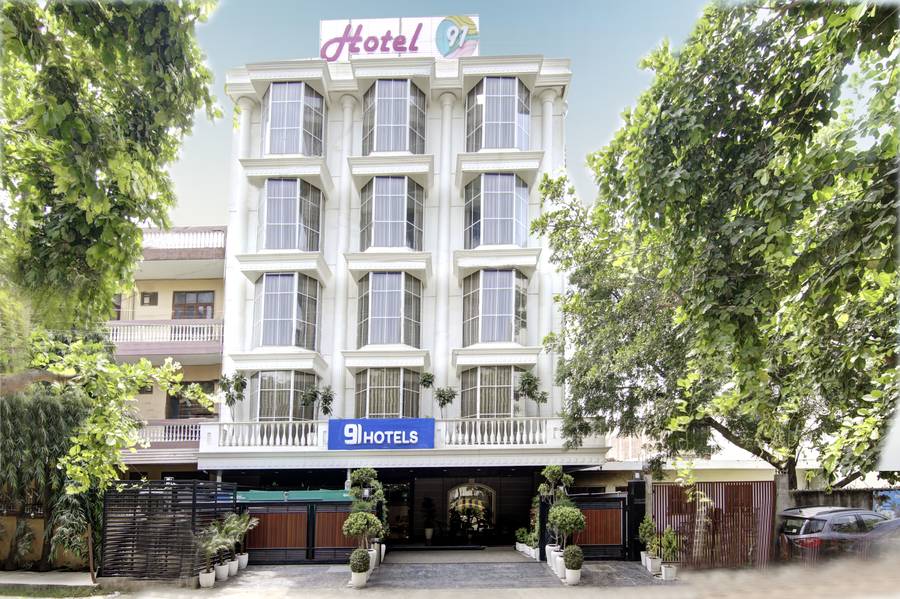 Hotel 91 Millennium Huda,Huda City Center,3 star