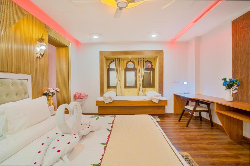 room-image