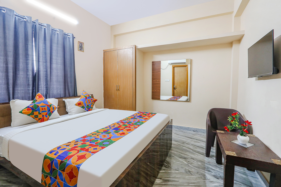 Fabexpress Prestige Castle,KONDAPUR,3 star
