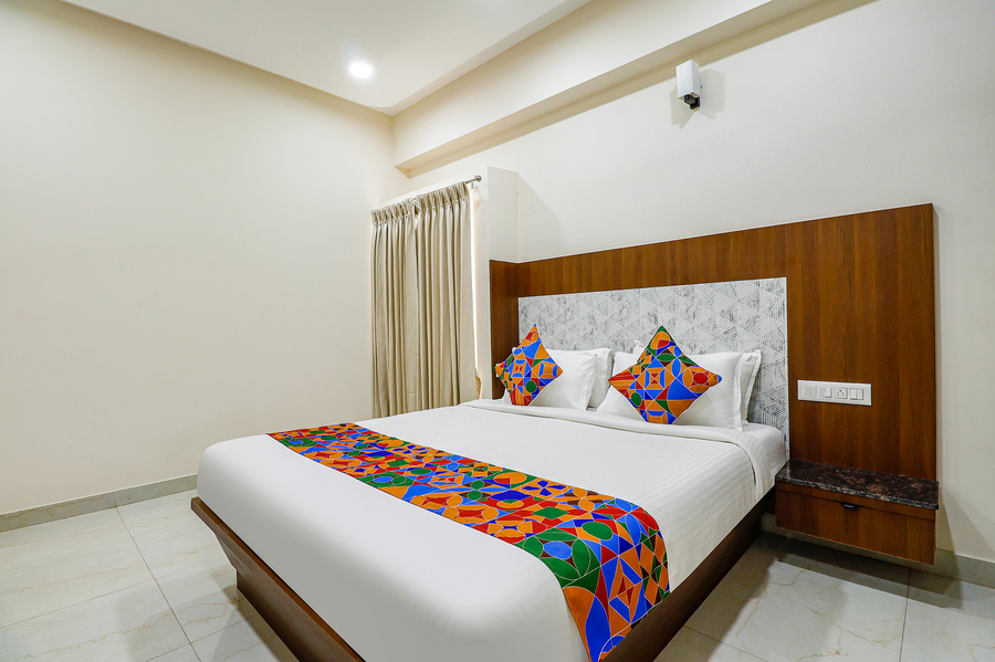 Fabexpress Sathya Comforts,Kanakapura - 65Kms From Bangalore,3 star