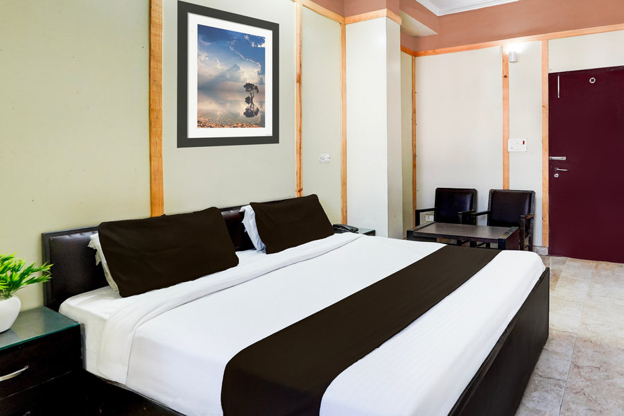 Super Hotel O Gms Road Ballupur Chowk,,4 star