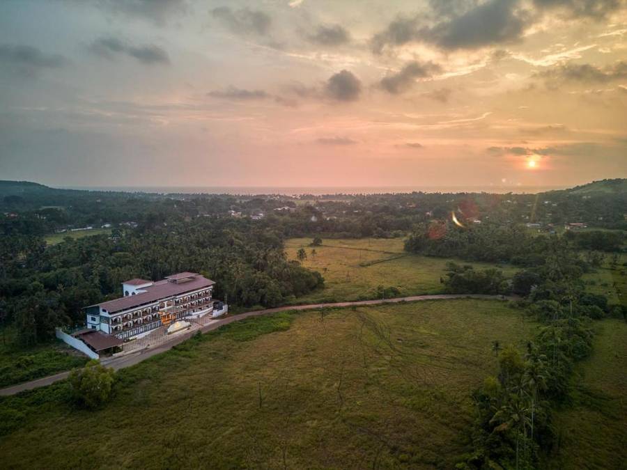 Azara Resort By Scirocco,Anjuna Beach-North Goa,4 star