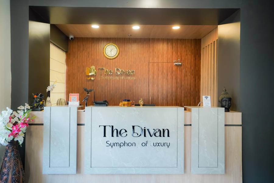The Divan,,3 star