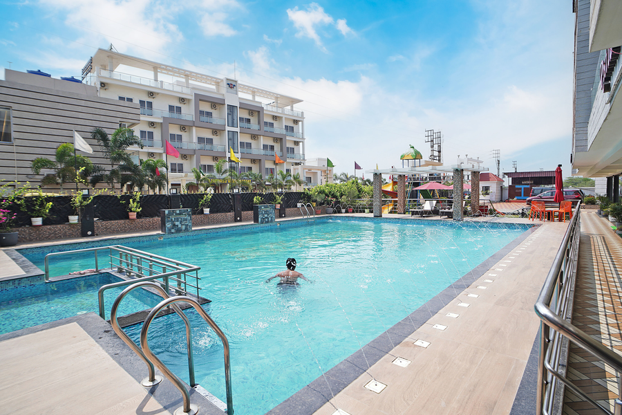 Royal Palace Beach Resort,Mandarmani,3 star