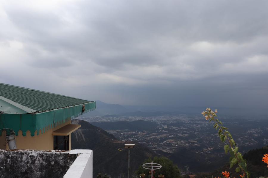 deodar cottage 3bhk villa by deodarstays