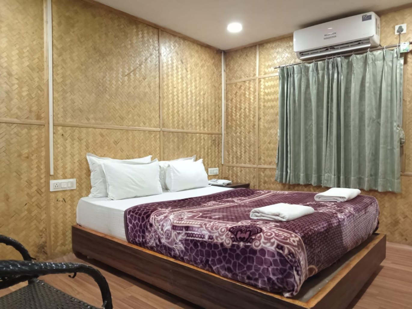 room-image