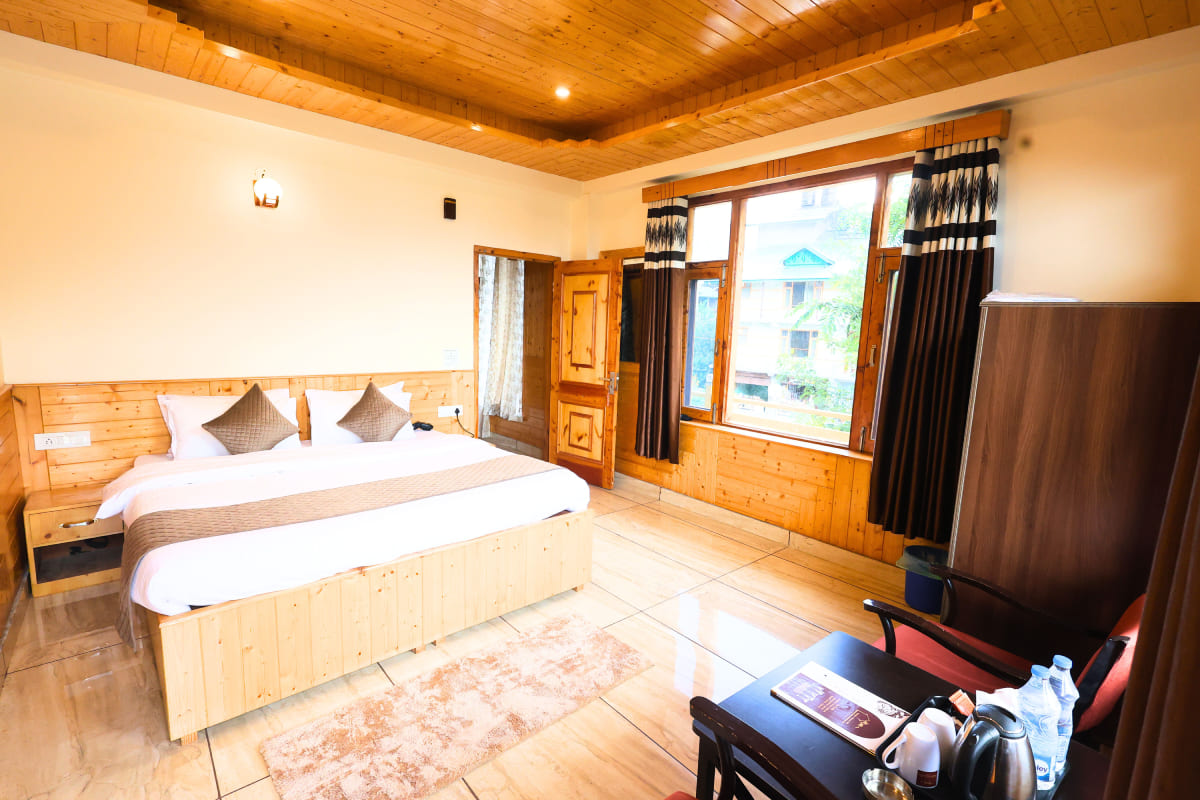 room-image