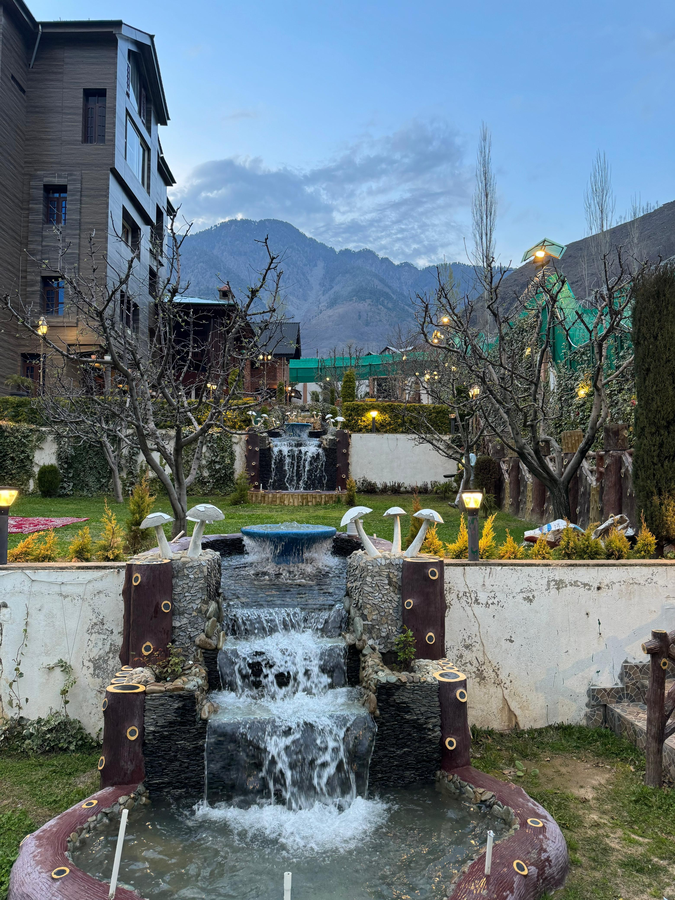 The Oak Retreat,Harwan,3 star