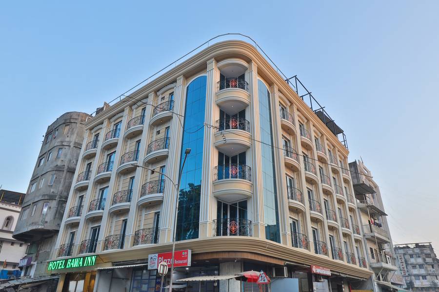 Hotel Bawa Inn,Near Surat Railway Station,3 star